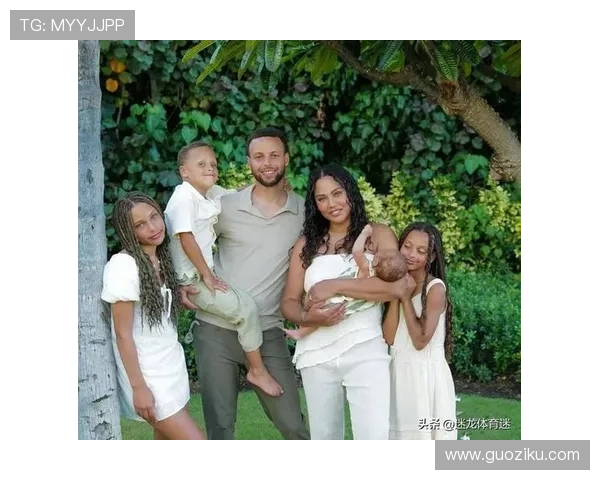 夸梅评价库里球技出众但个人生活粗心库嫂言论引发争议